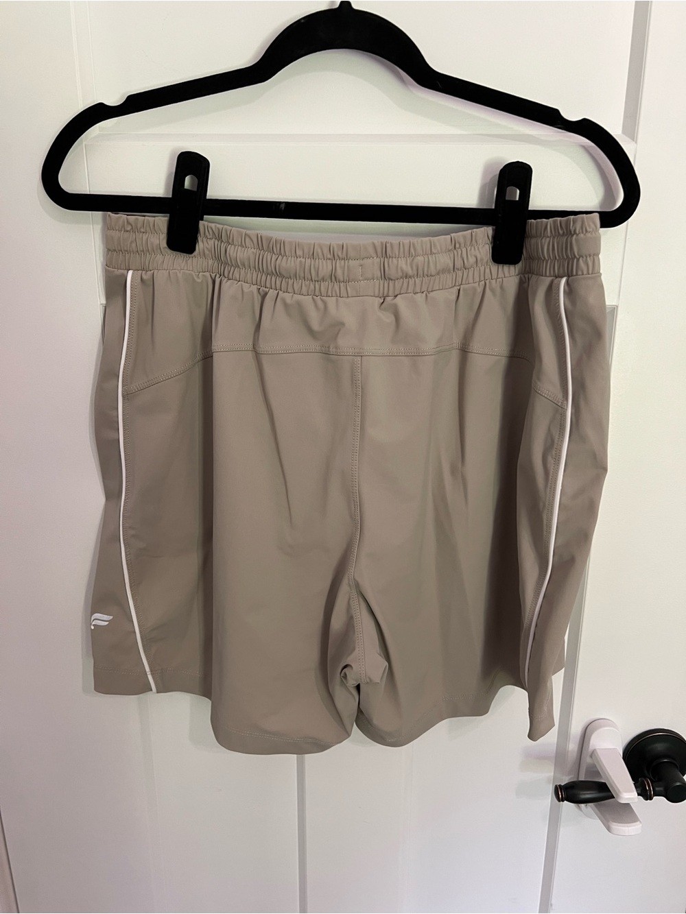 Fabletics The Piped One Short 5” Athletic Short - Picture 2 of 3